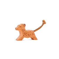 Leopard small running